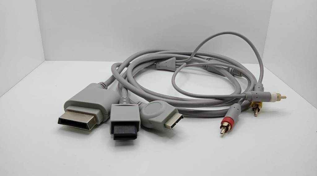 Cablu RCA pentru  XBOX 360 / PlayStation PS1, PS2, PS3 / Nintendo Wii, Wii U