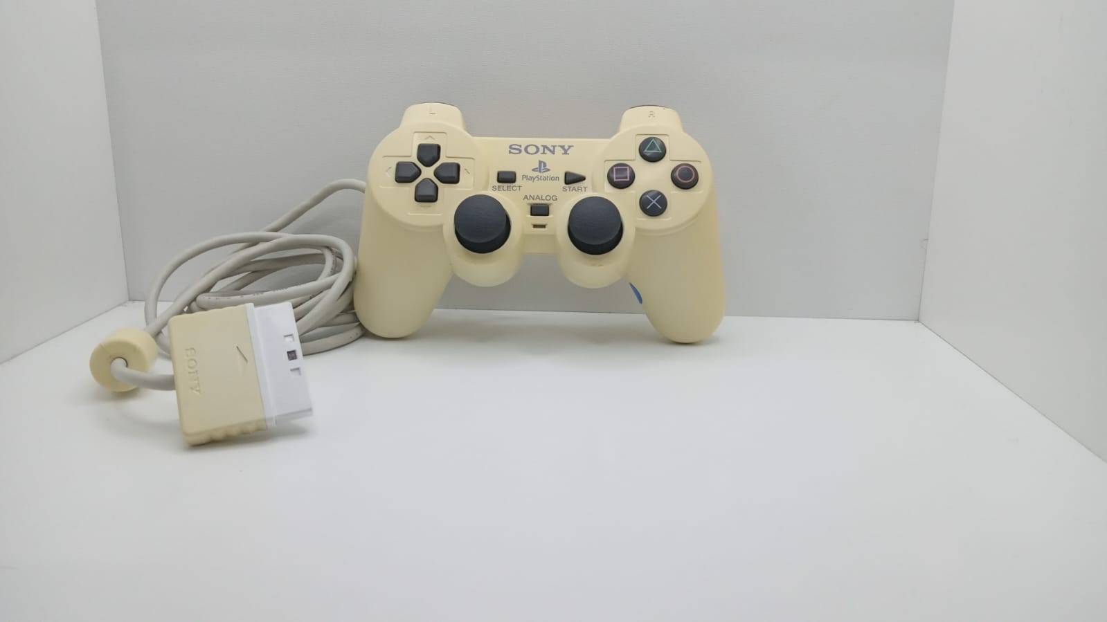 Controller Dualshock  2 PlayStation 2 PS2- SONY (R ) - alb - cablu  2.5 m - 002
