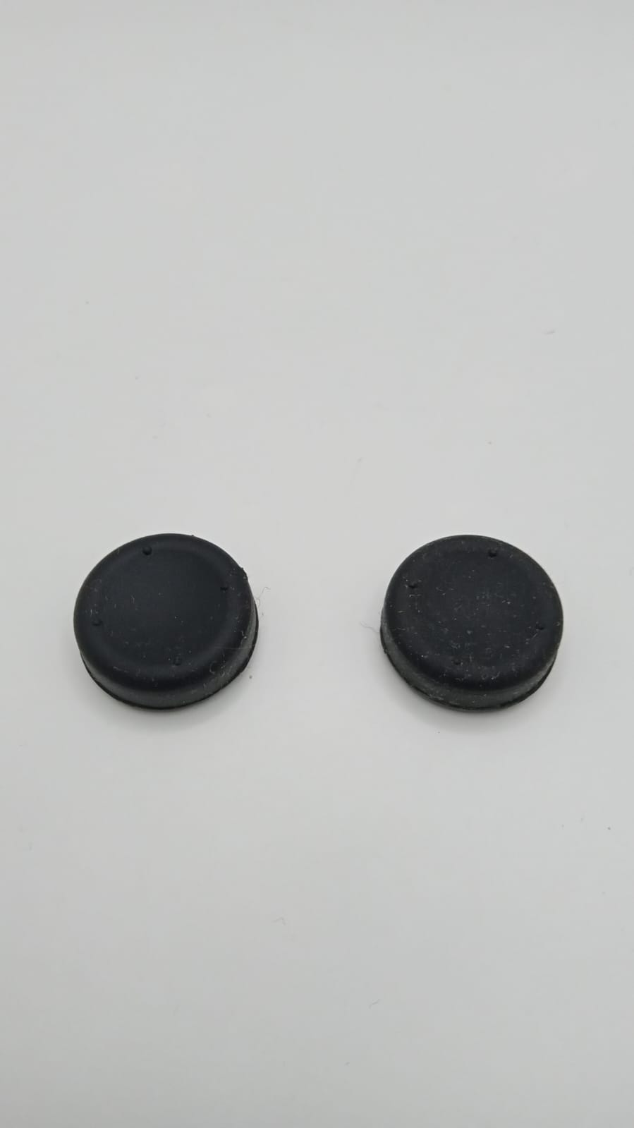 2 x Thumb Grips- XBOX One / XBOX 360 / PS4 / PS3 - 004