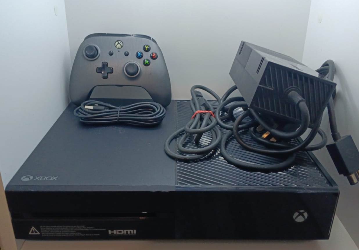 Consola XBOX One 500 GB - SN 052593454148 - (005)